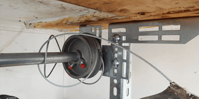 Aurora fix garage door cable