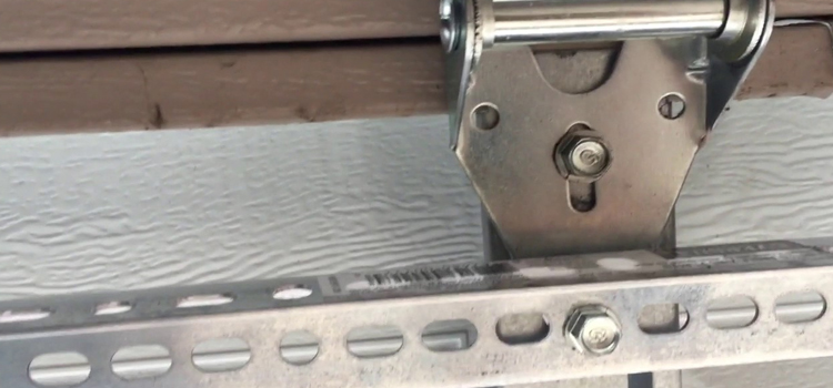 commercial garage door hinges repair in Aurora